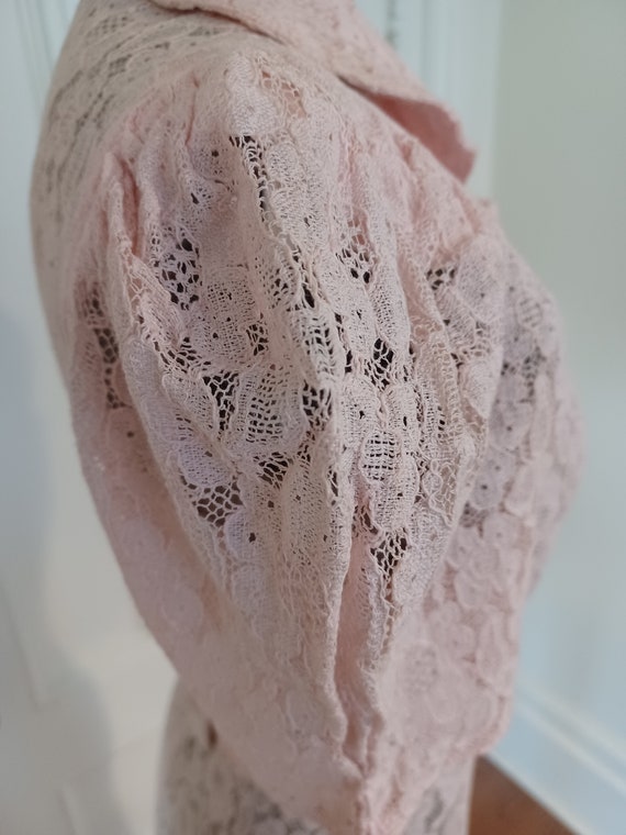 1930s Pink Lace Dress with Fabric Covered Buttons… - image 6