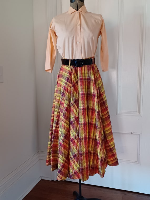 1950s Quilted Plaid Circle Skirt with Original Be… - image 2