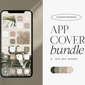 Op de afbeelding: Een telefoon schermmoc-up met een zomers app-icoon ontwerppakket. De iconen hebben een tropisch bladpatroon en neutrale kleuren zoals beige, bruin en wit. De tekst "SUMMER ROMANCE APP COVER bundle * 1576 APP COVERS" wordt aan de rechterkant van de afbeelding weergegeven.