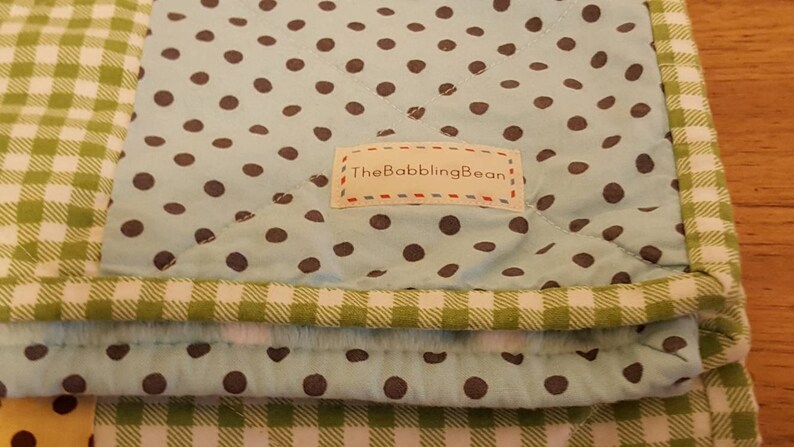 Minky baby quilt-polka dot minky-unique baby gift-newborn Baby quilt-honey bees and bears baby quilt-polka dot quilt-shower gift-Ready to go