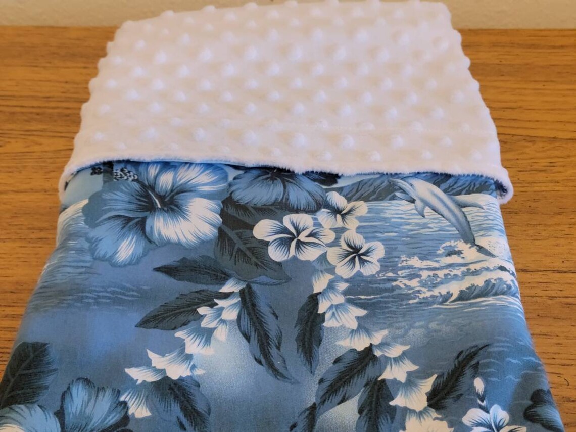 Hawaiian Baby Blanketwhite Dimple Dot Minkyhibiscus Etsy