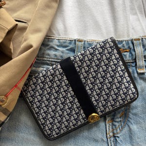 Portapassaporto unisex vintage, astuccio, portafoglio, portapassaporto monogramma Dior, anni '80 blu navy