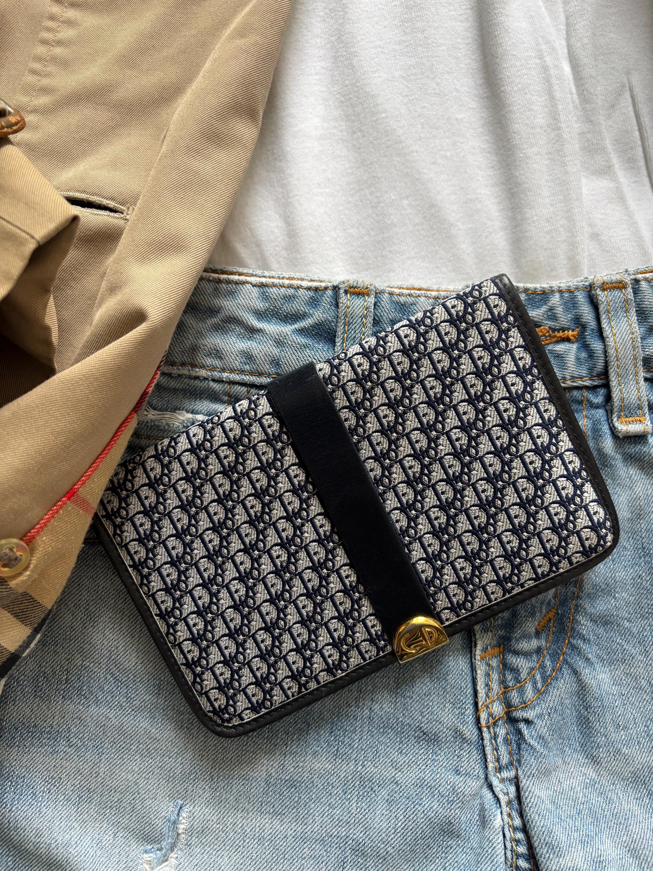 Gucci passport case - Etsy 日本