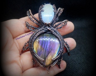 Purple Labradorite Moonstone Spider pendant Necklace, Spider jewellery, Arachnid necklace, Witchy goth home décor,  Gothic jewelry,