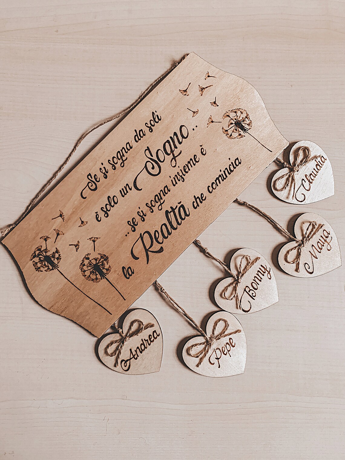 Targhetta Da Parete 'Casa è Dove Si Trova Il Cuore' In Legno Di Tiglio - 10x15 Cm - Foto 2