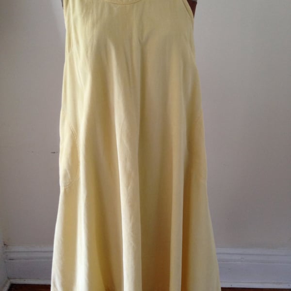 SWING DRESS Light Yellow Corduroy Summer Sleeveless Scoop Neck Pinwale Needlecord Swinging Size Medium Vintage 1980s