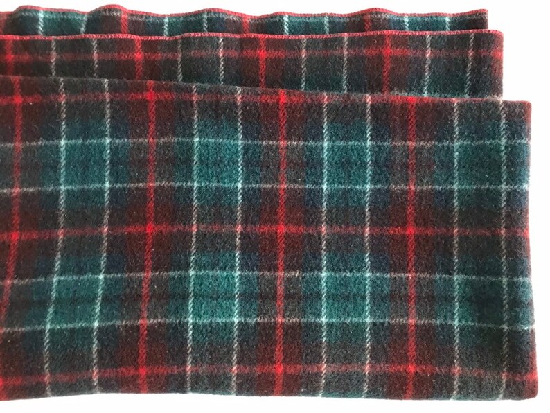 FARIBO Tartan Plaid Blanket Throw Maroon Blue Gray Blue Off-White FARIBAULT Woolen Mill Co 53 x 42
