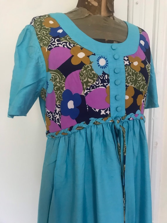 MAXI Dress Turquoise Floral Accents Size Medium Bo