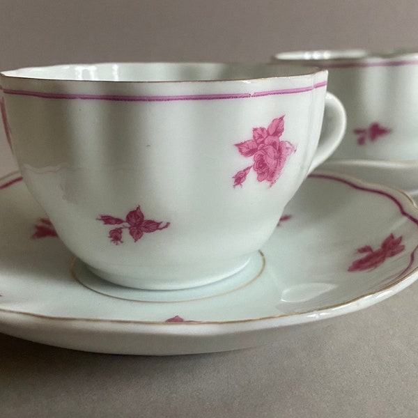 ARABIA Demitasse Espresso Mocca Cup Saucer Set ARA133 Scalloped Porcelain Raspberry Rose Deco Set of Two Made in Finland Vintage