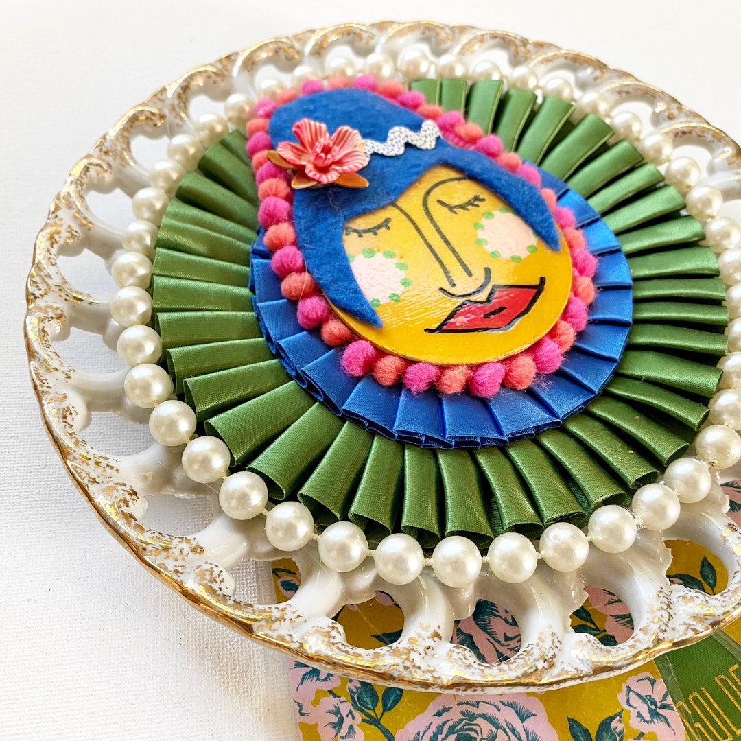 Bring Back Elizabethan Collars Assemblage Style Prize Ribbon Etsy