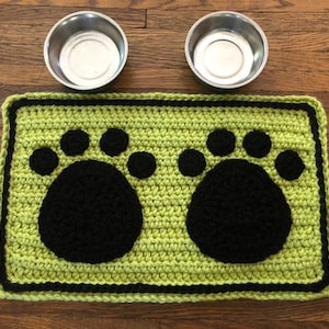 Crochet PATTERN - Paw Prints Pet Bowl Mat, Pet Placemat Paw Prints, Crochet Dog Cat Rug Mat for Bowls, Rectangle Pet Mat Pattern