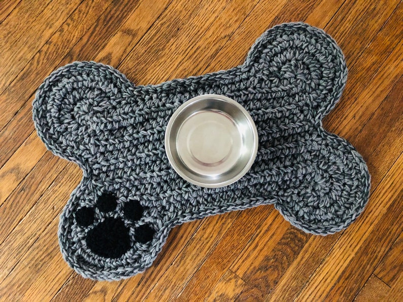 Large Size Dog Pet Mat with Paw Print, Personalized Dog Bone Food Water Bowl Placemat, Dog Bone Shaped Mat Rug, Dog Bone Feeding Place Mat immagine 7