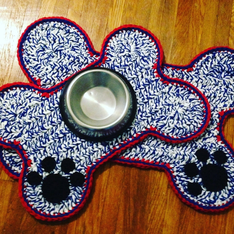 Large Size Dog Pet Mat with Paw Print, Personalized Dog Bone Food Water Bowl Placemat, Dog Bone Shaped Mat Rug, Dog Bone Feeding Place Mat immagine 5