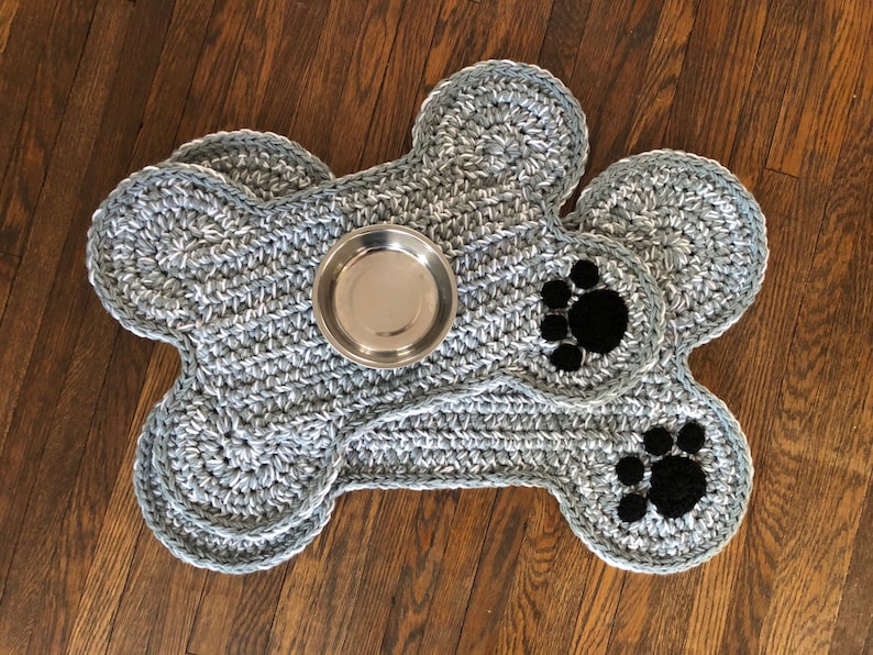 Large Size Dog Pet Mat with Paw Print, Personalized Dog Bone Food Water Bowl Placemat, Dog Bone Shaped Mat Rug, Dog Bone Feeding Place Mat immagine 3