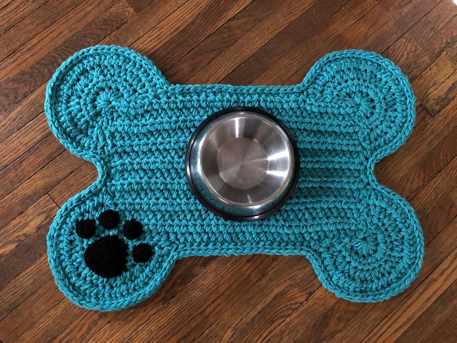 Crochet PATTERN Dog Bone Pet Placemat Dog Mat With Paw Etsy Canada