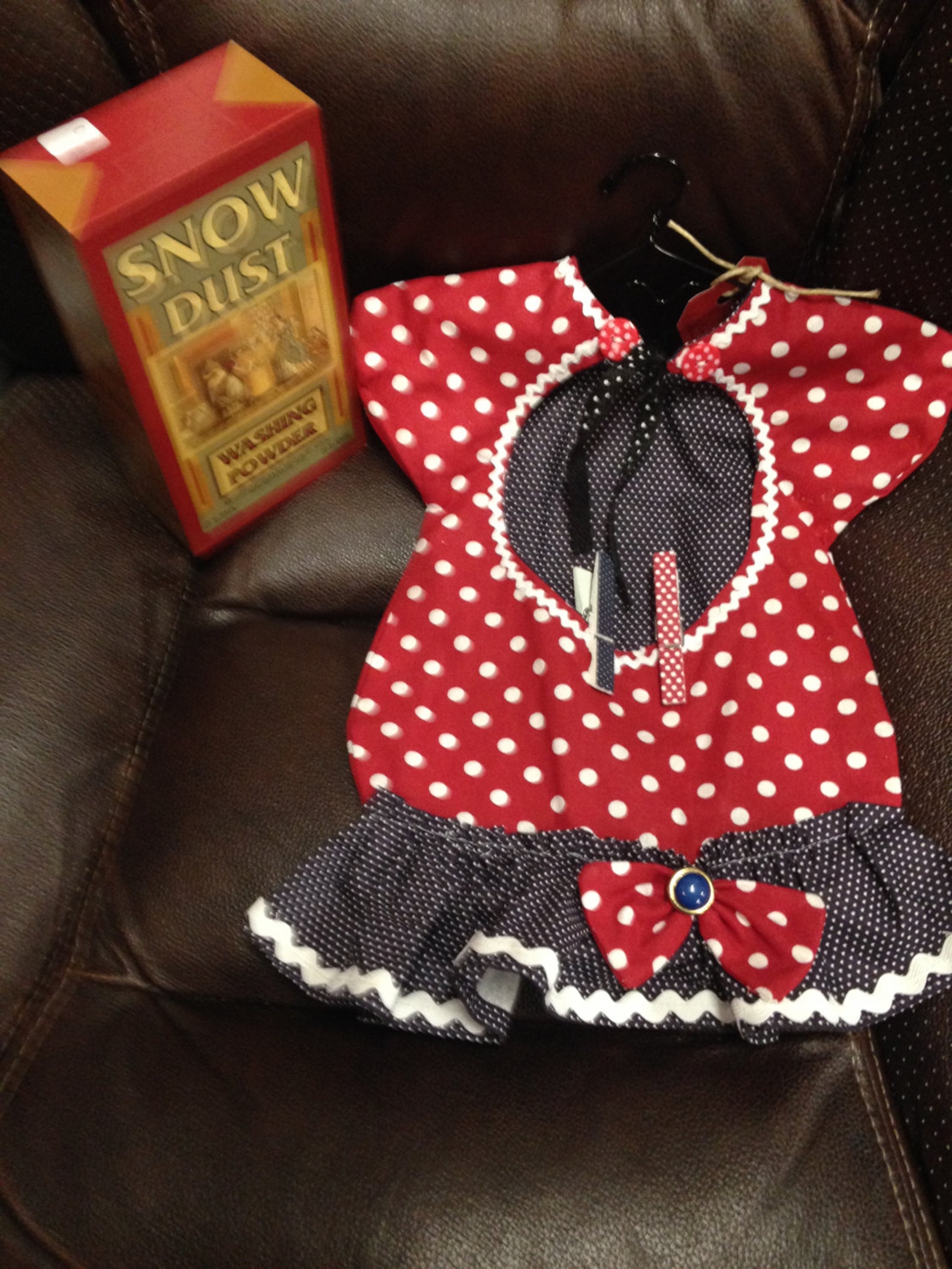 Clothes Pin Bag Made Vintage Style to Look Like a Cute Little Etsy