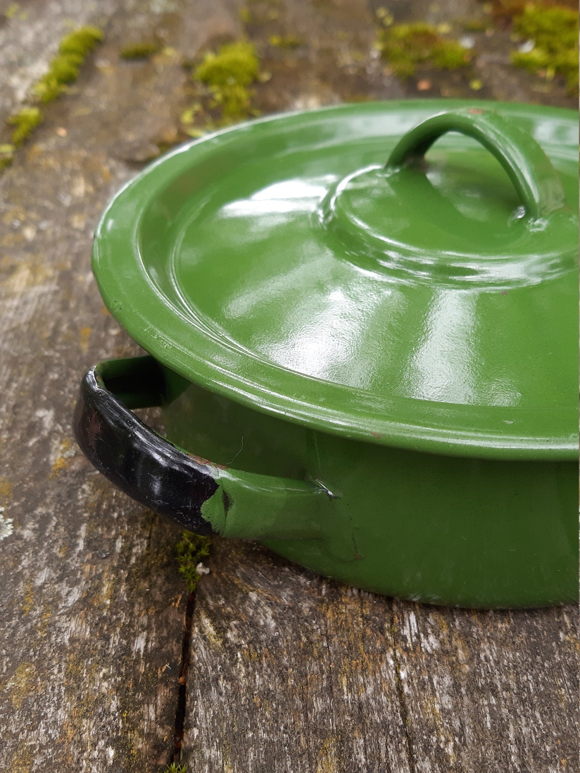 Vintage Green Enamel Bowl Pot With Lid Black Rim Rustic Etsy