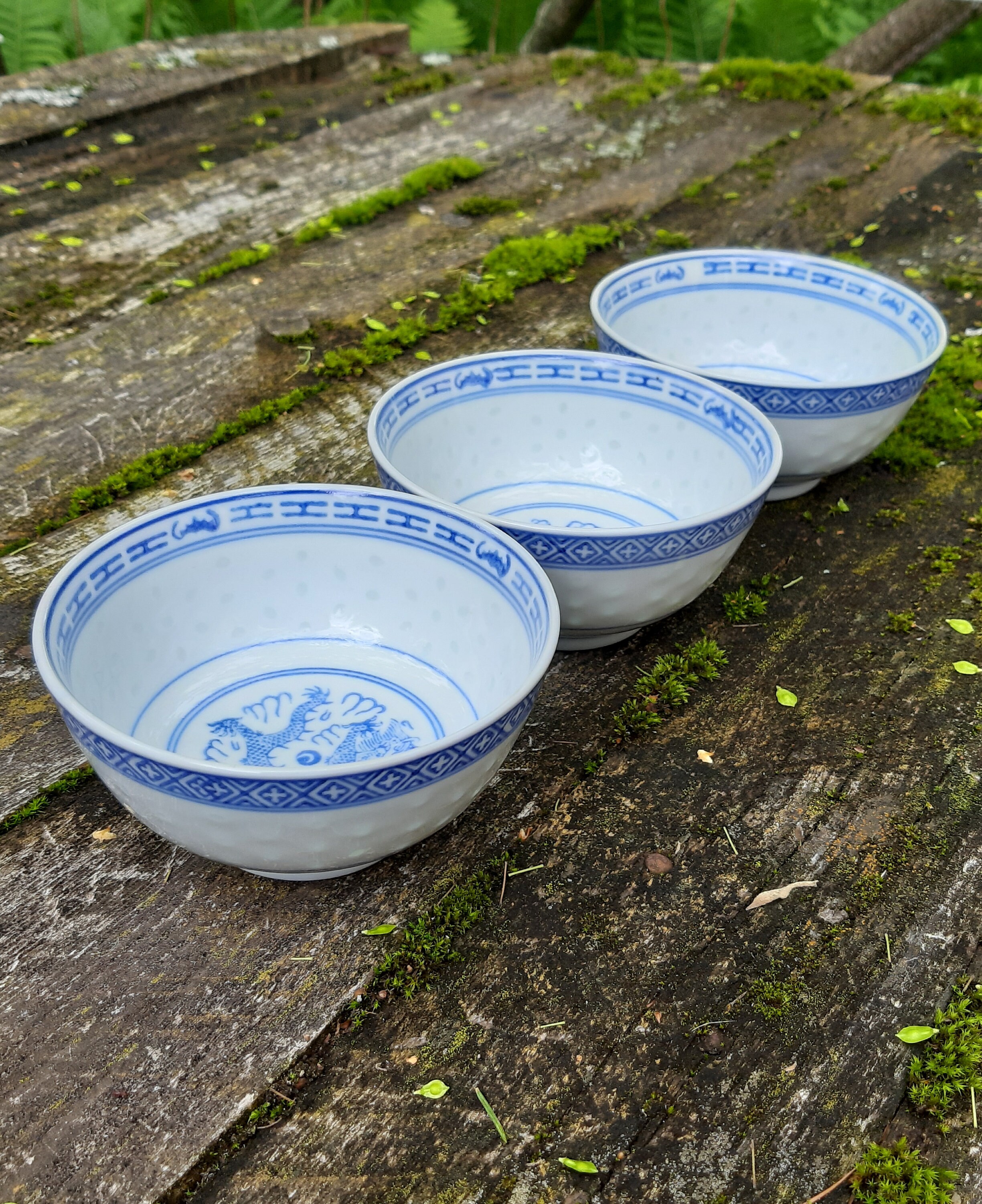 Blue rice. Чашка риса. Посуда Эстетика синяя. Fine Porcelain Style Japan блюдца 14 см с синим узором. Rice Fine China.