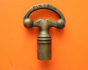 Vintage Pinto Glow In The Dark Keychain With Two Rings