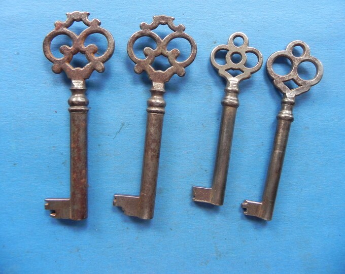 4 Antique Lock Keys. Large Keys. Old & Original. Fancy. Etsy
