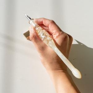 Daisy Dew Straight Penholder, Premium Calligraphy Dip Pen, Delicate Straight Pen, Calligraphy Lovers Gift