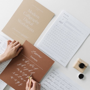 Digitale werkbladen in kleine letters - Lissome, afdrukbare oefenbladen voor moderne kalligrafie, cursieve handlettering, kalligrafielettertype