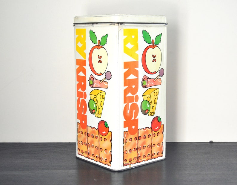 Vintage Ry Krisp Cracker Advertising Tin