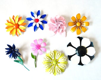 Vintage Mod Flower Pins, Vintage Brooches