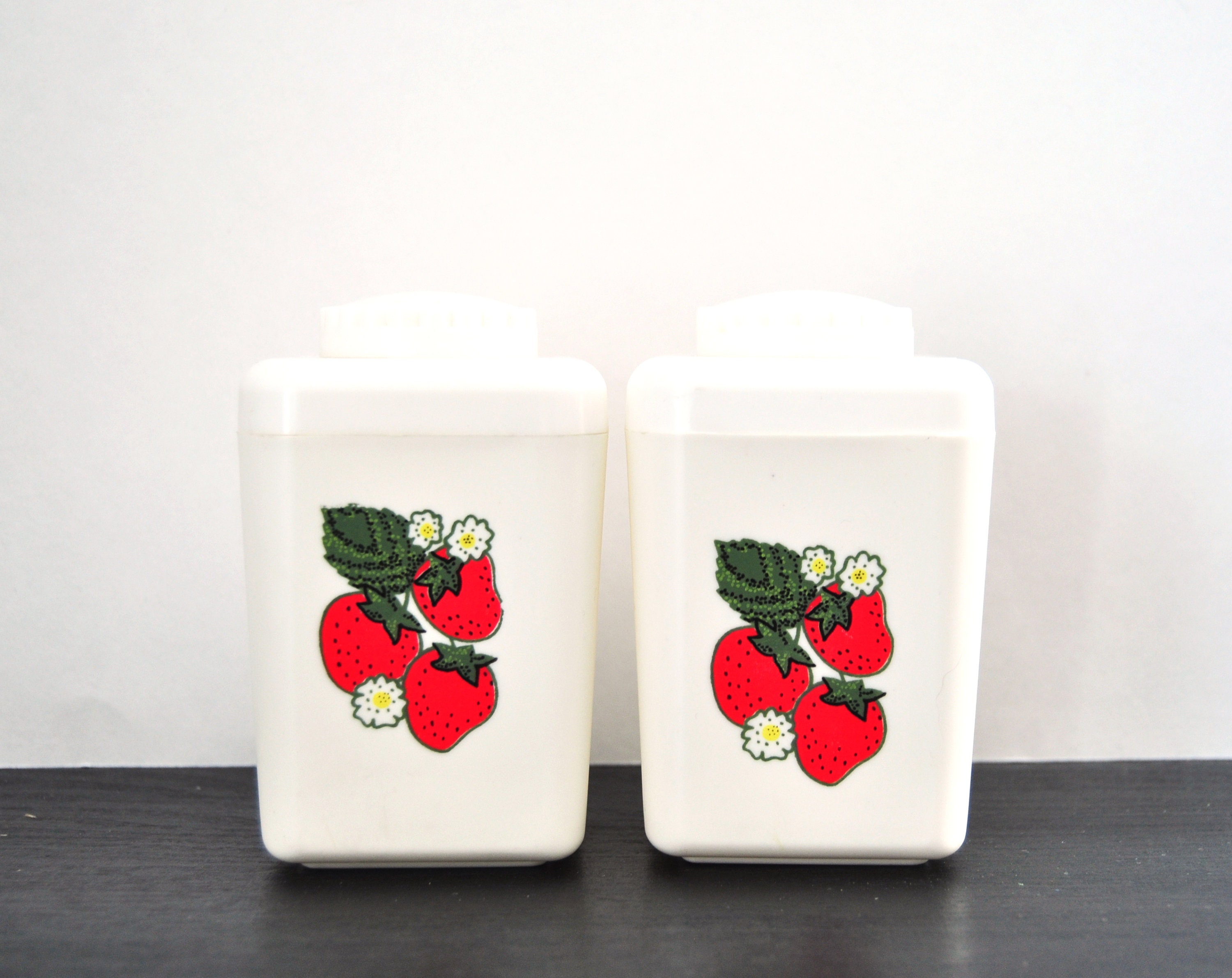 Vintage Sterilite Plastic Salt & Pepper Shakers With Strawberry Design