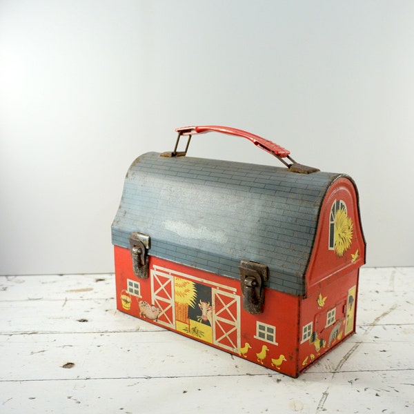 Farmhouse Decor // Metal Lunch Box // Barn Lunch Pail // Farmhouse Antique // Prairie Decor // Red Barn