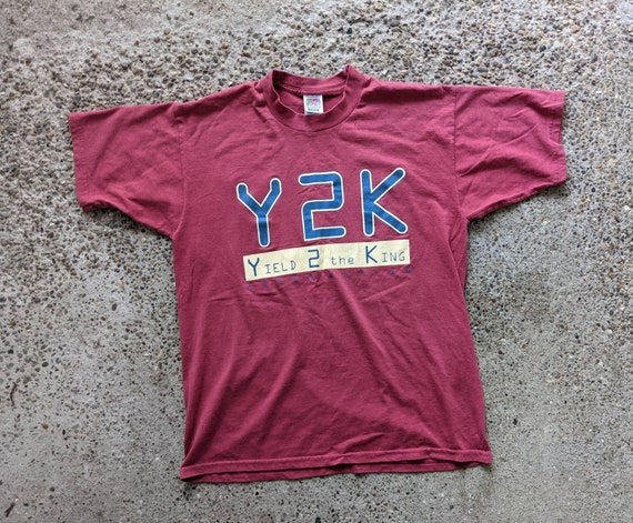 Vintage Y2K Yield 2 the King Jesus T Shirt Religi… - image 1