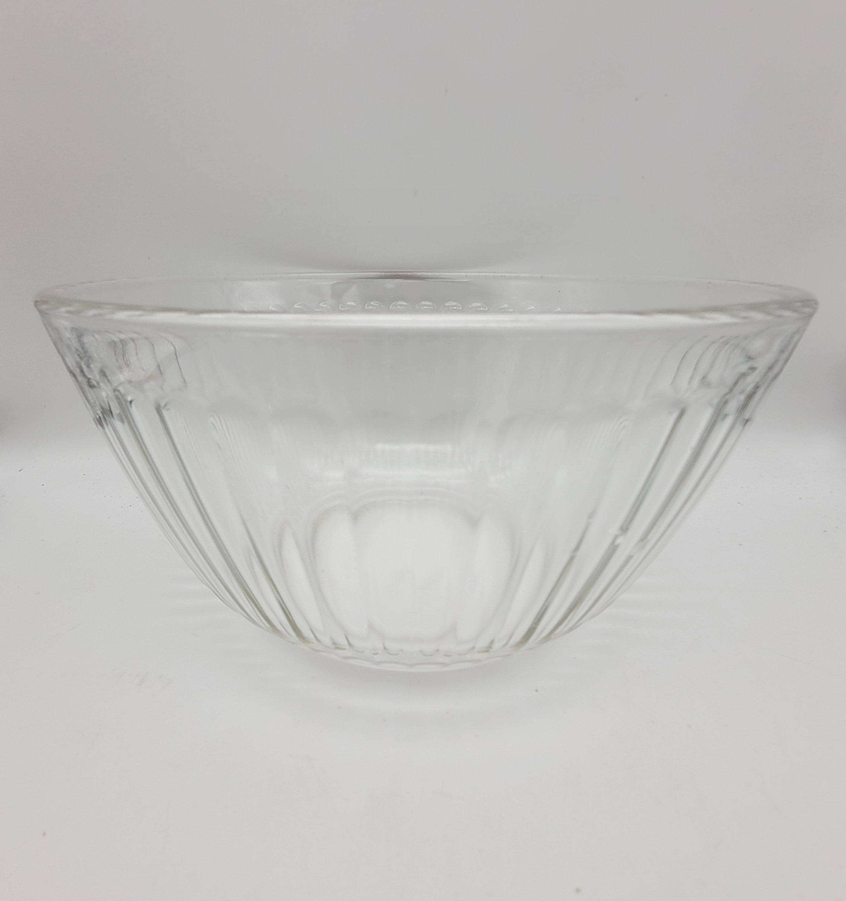 Pyrex 7402 6-Cup Sculpted Glass Mixing Bowl and 7402-PC Blue