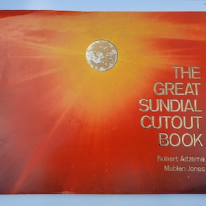Vintage The Great Sundial book-1978-soft cover -pre owned