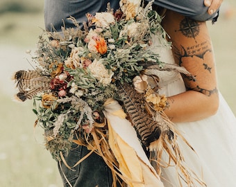 dried flower bouquet, dried bridal bouquet, orange bridal bouquet, mustard bridal bouquet, feather bouquet, rustic bridal bouquet, sunflower