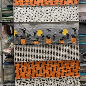 Cat Halloween rag quilt 42 x 64 inch. Free shipping