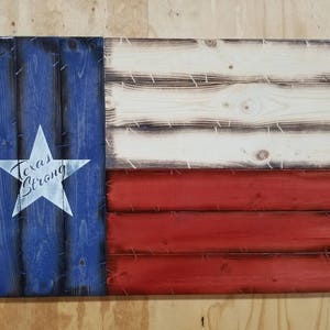 Wooden Rustic-Style Texas Strong Texas Flag