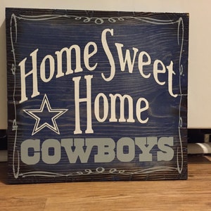 Dallas Cowboys signs!