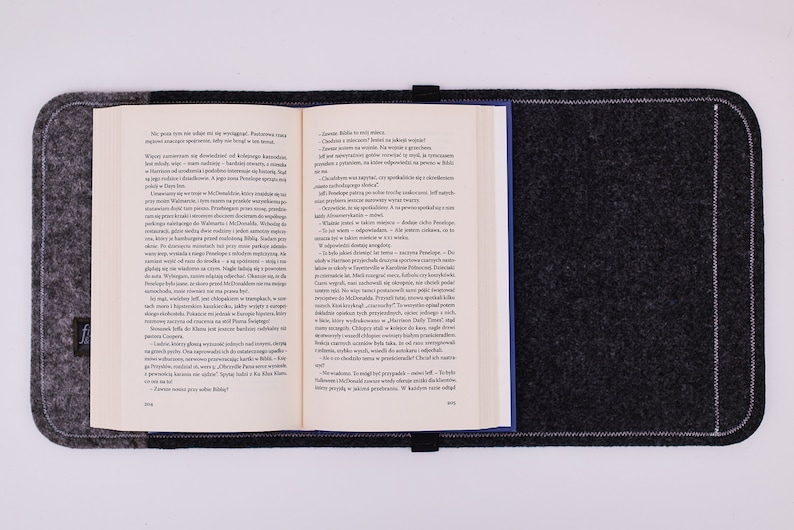 Felt book cover / book case, grey, useful when traveling image 5