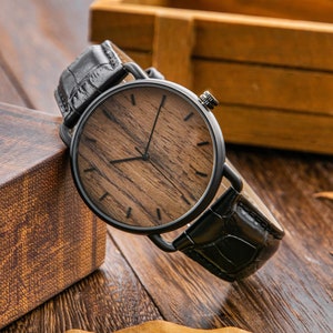 Cadeau de Noël pour lui, montre en bois, montre gravée, montre personnalisée, cadeau de Noël pour fils, cadeau personnalisé image 1