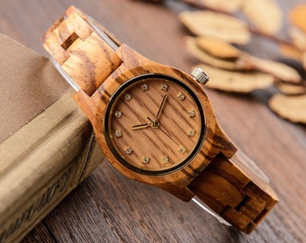 Montre en bois pour femme, cadeau fête des mères, cadeau 5e anniversaire, cadeau d'anniversaire personnalisé pour maman, cadeau d'anniversaire pour elle