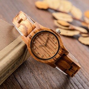 Wood Watch for Women, Mother's Day Gift, 5th Anniversary Gift, Personalized Birthday Gift for Mom, Anniversary Gift for Her