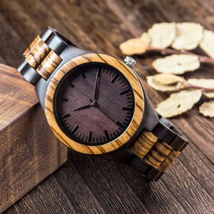 Regalo de Navidad personalizado para hombres Papá esposo novio, reloj de madera de cebra grabado, reloj personalizado para hombres, regalo de novios, regalo de aniversario