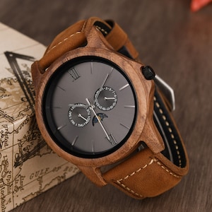 Montre en bois, montre pour homme personnalisée, montre en noyer avec bracelet en cuir, montre d'anniversaire pour lui, phase de lune image 2