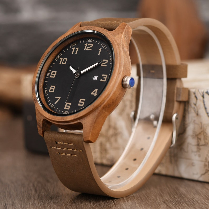 Montre en bois gravée pour homme, montre en bois, montre personnalisée, cadeau d'anniversaire pour lui, cadeau d'anniversaire pour mari image 6