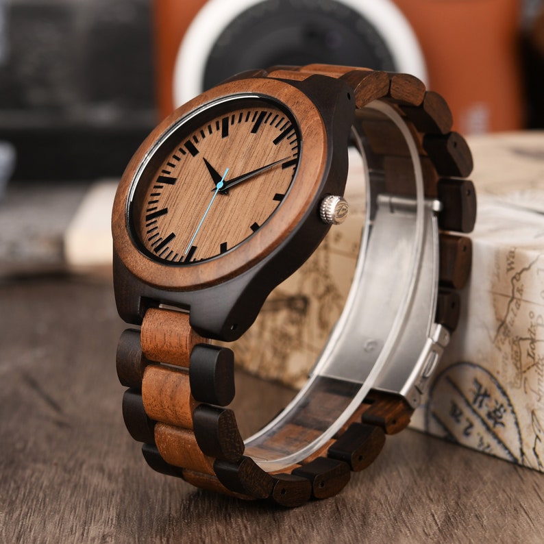 Men's engraved wood watch walnut & ebony combined Japanese movement image 6