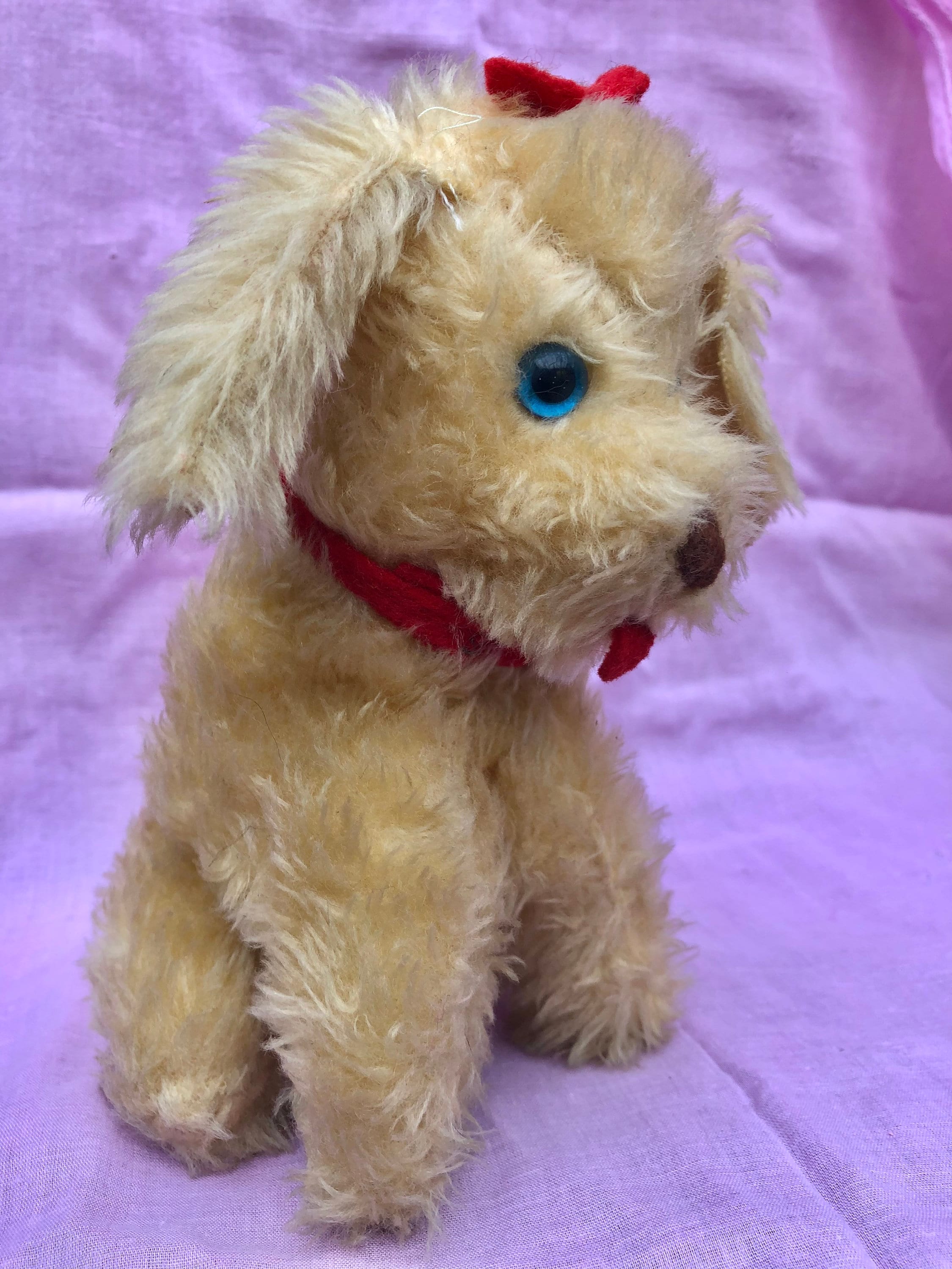 1960 年代のヴィンテージ プードルのぬいぐるみ、レトロな犬の 