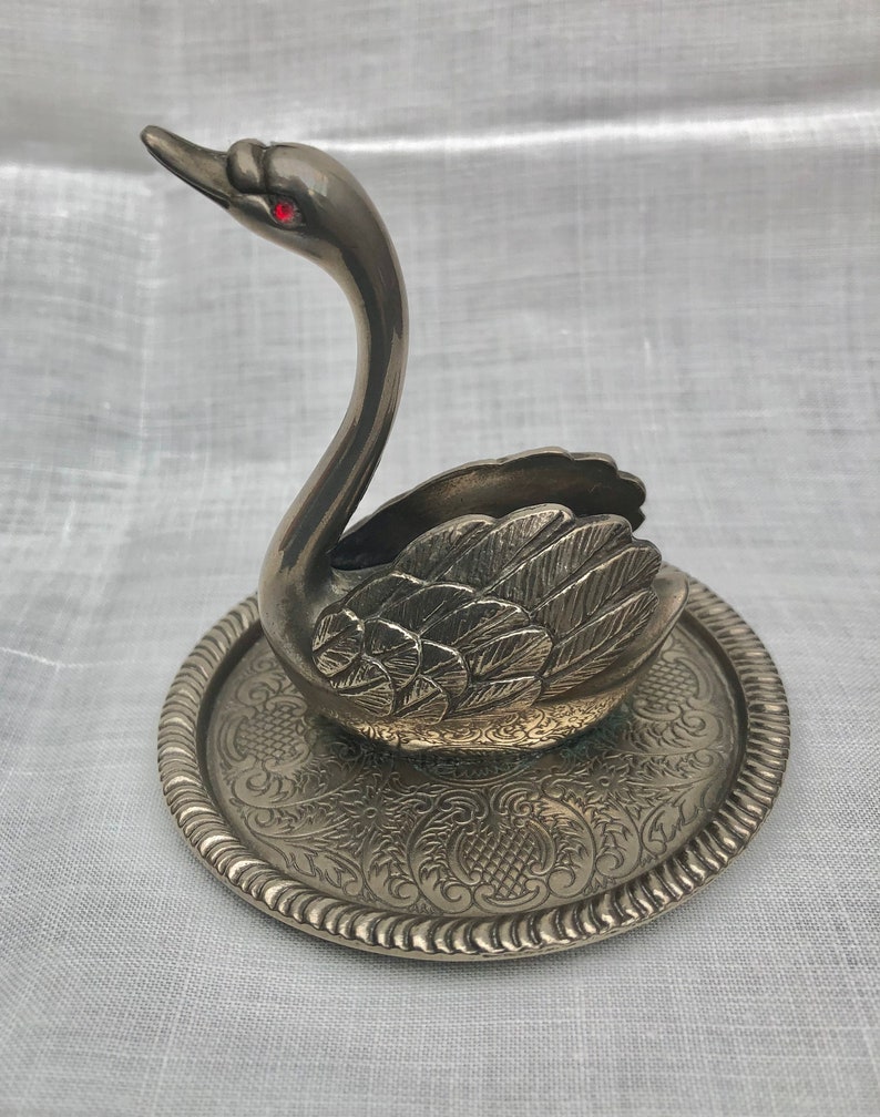 Midcentury Swan Ring Holder, Vintage Zinc Alloy Silver, Vanity Table Decor image 2