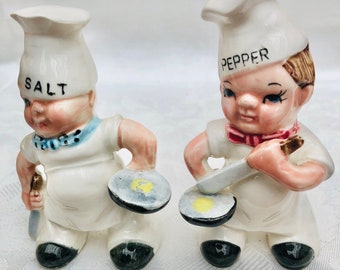 Midcentury Kitsch, Baby Gesicht Köche Salz & Pfefferstreuer Made In Japan 1950er Jahre.