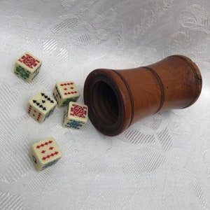 Antique 18th-19th Century Fruitwood Gaming Shaker, Includes Set Of Poker Dice