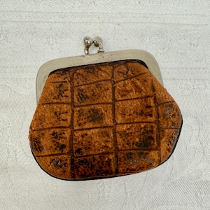 Adorable Mini Purse, Antique, Alligator Coin Purse, Nickel Plated, Kiss Clasp In Cute Vintage Condition.